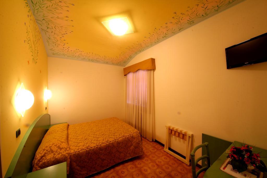 La Favorita Apricale B&B & Ristorante Cameră foto